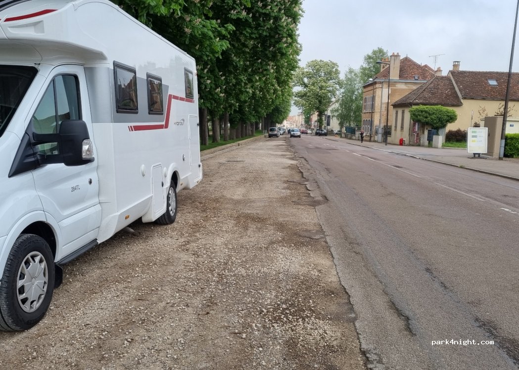 (21140) Semur-en-Auxois - 5 Avenue du Gén Mazillier — foto