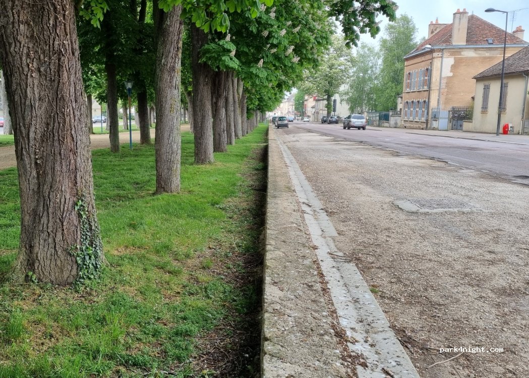 (21140) Semur-en-Auxois - 5 Avenue du Gén Mazillier — foto 2