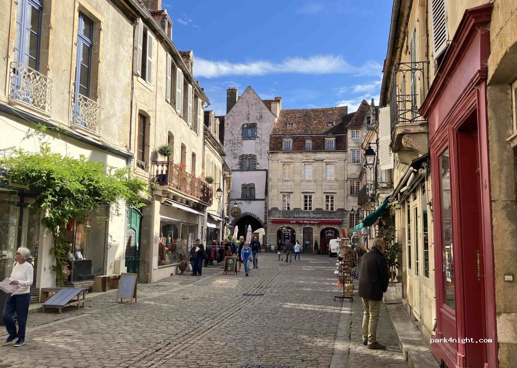 (21140) Semur-en-Auxois - 5 Avenue du Gén Mazillier — foto 4