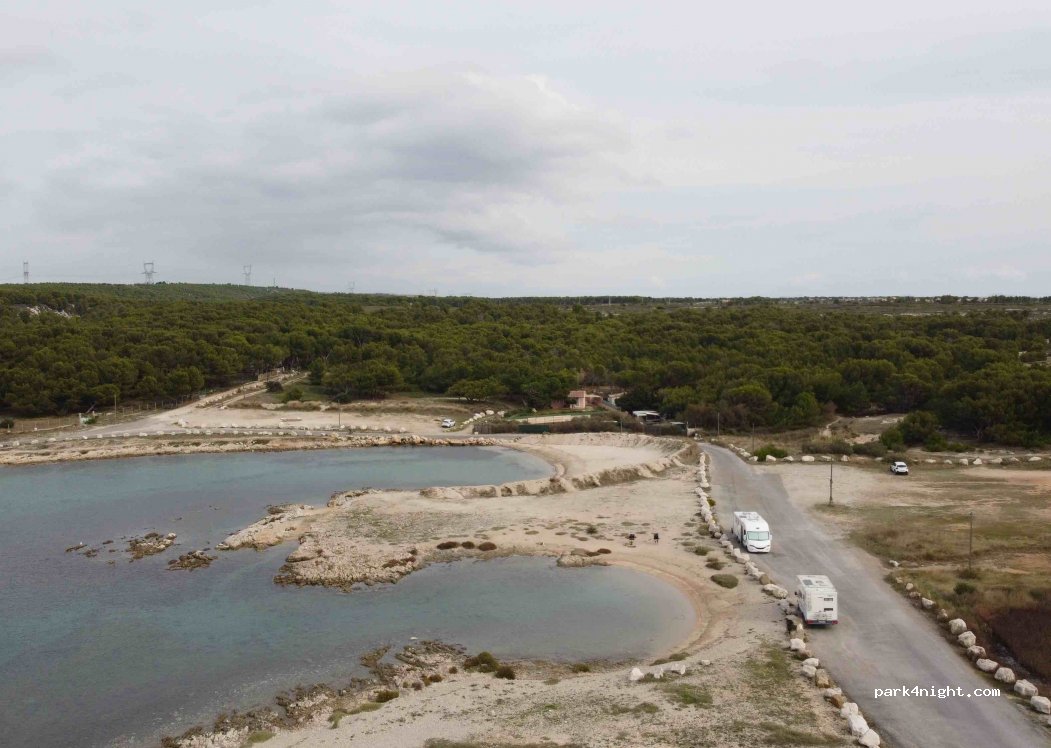 (13500) Martigues - Chemin de Bonnieu — foto 3