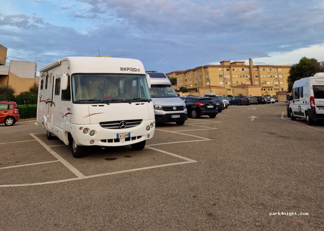 (07024) La Maddalena - 35 Via Ammiraglio Mirabello — foto 4