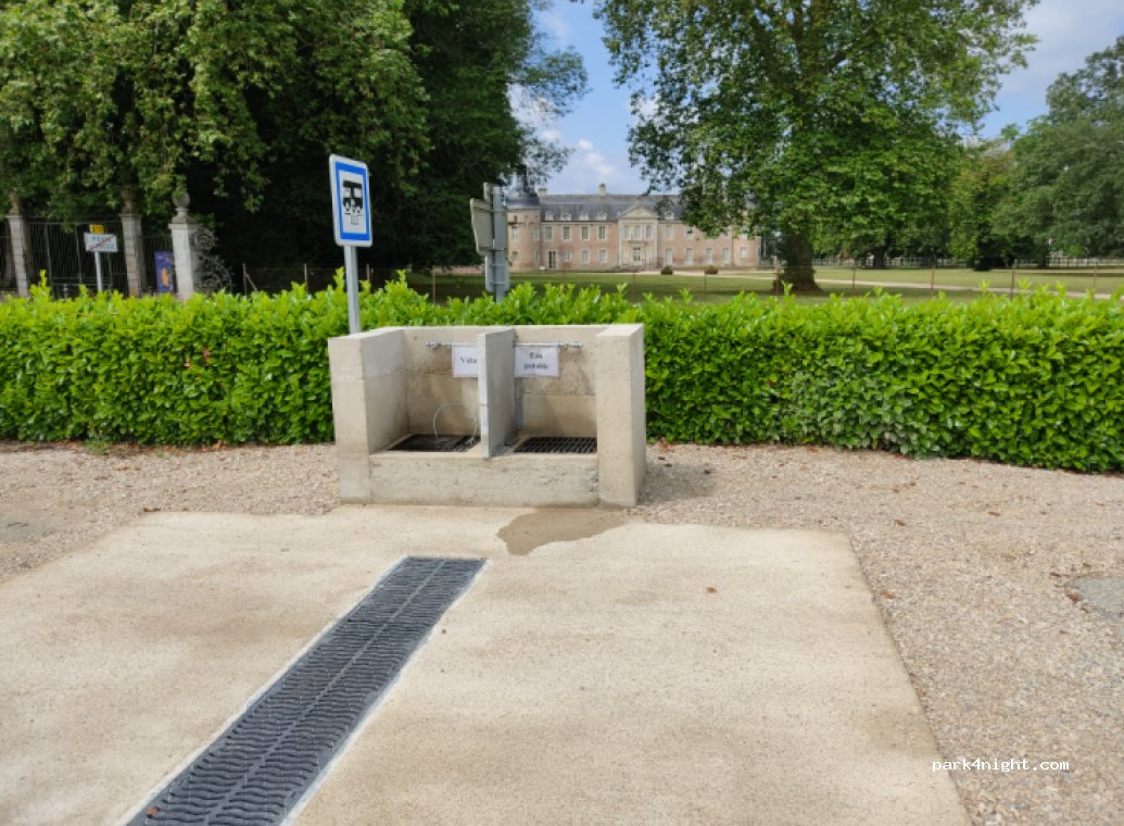 Aire municipale Pierre de Bresse — foto