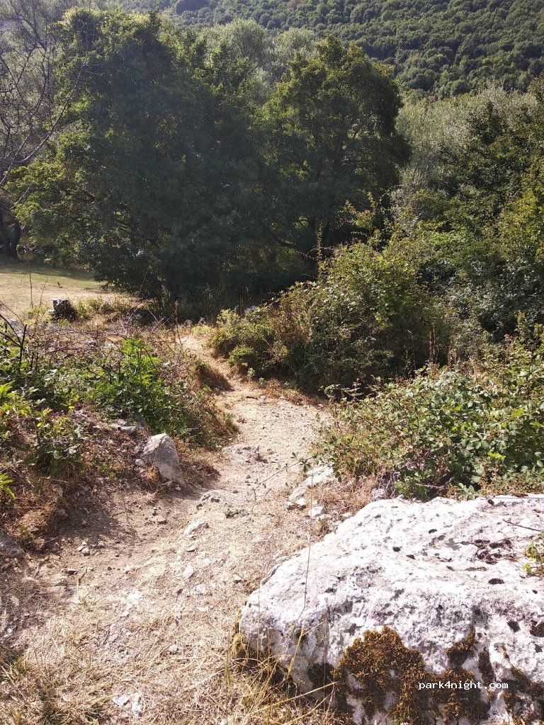 (81010) Letino - Unnamed Road — foto 3