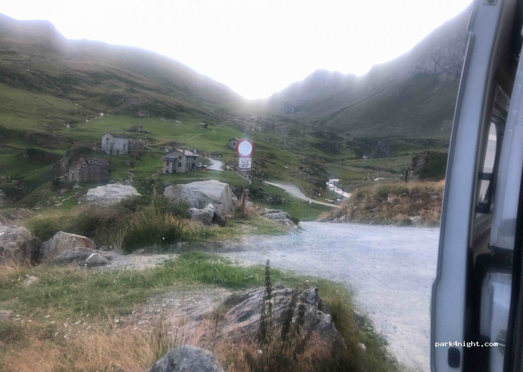 (11020) Dondenaz - Unnamed Road — foto