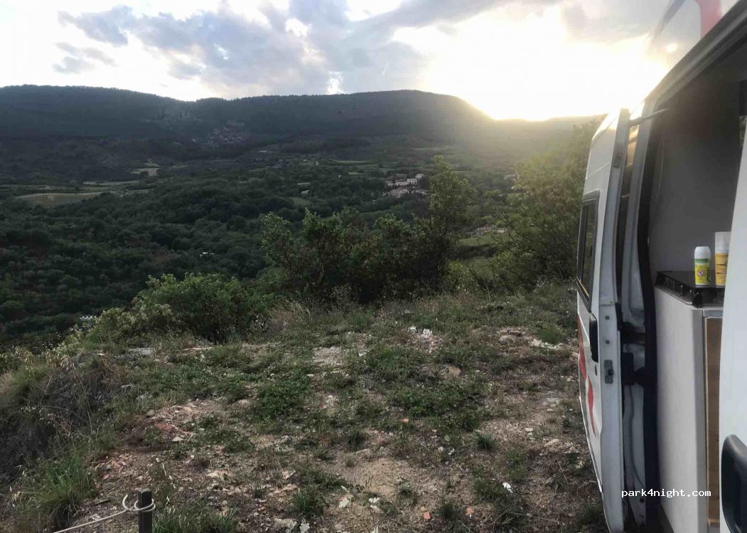 (34700) Poujols - 3 Rigaudens — foto