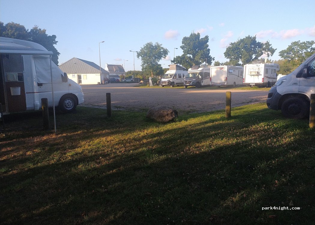 (29860) Bourg-Blanc - Rue de Brest — foto 5