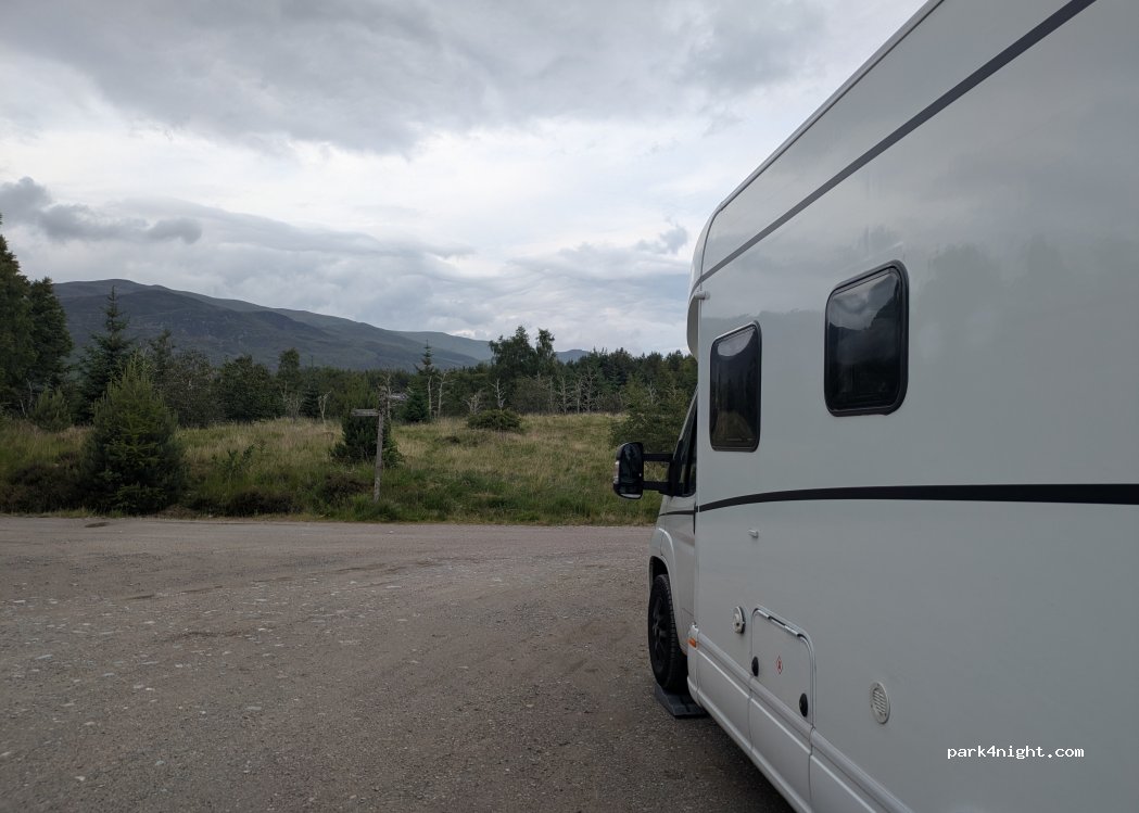 (PH20 1BU) Newtonmore - Unnamed Road — foto 3
