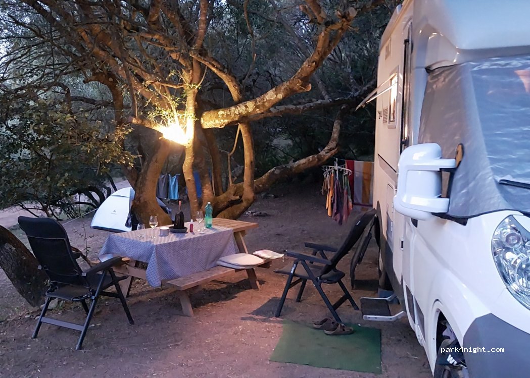 Chambre d'hôtes et Camping Domaine Pero Longo — foto 4