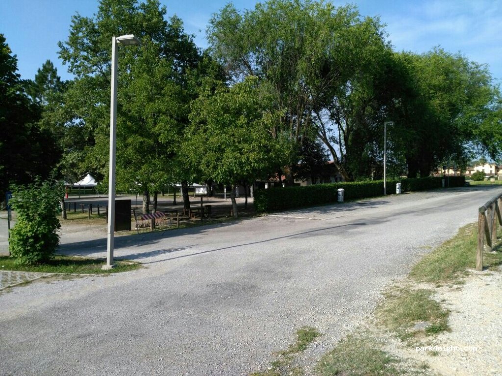 Area Camper Capriva del Friuli — foto 2
