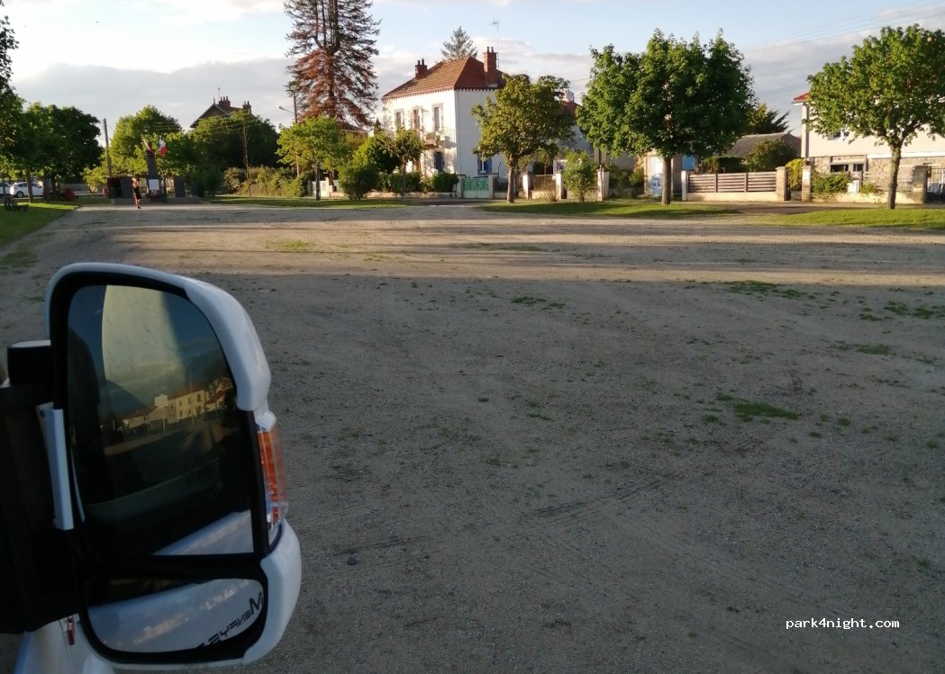 (63340) Charbonnier-les-Mines - 8 Rue de la Liberté — foto 4