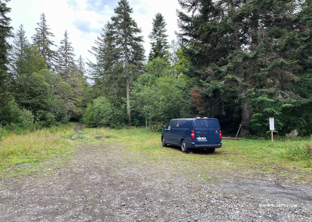 (63790) Saint-Victor-la-Rivière - Unnamed Road — foto