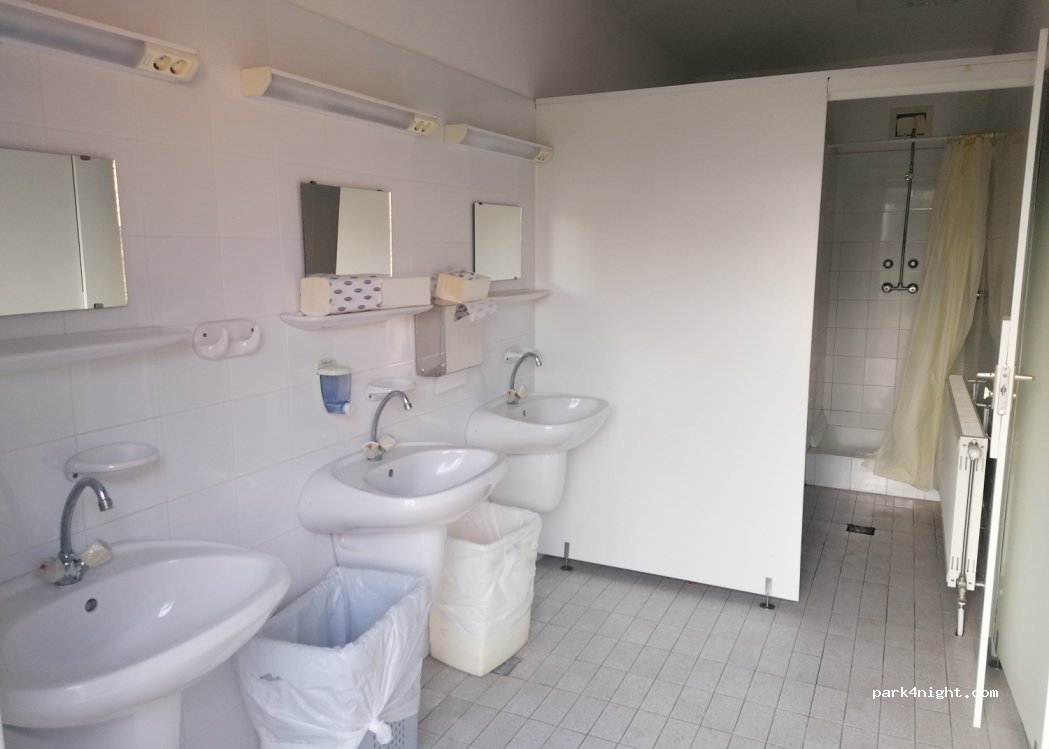 Új Tanyacsárda — foto