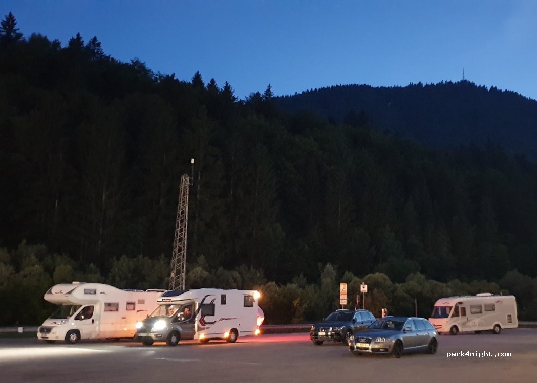 (33018) Tarvisio - 176 Via Vittorio Veneto — foto 2