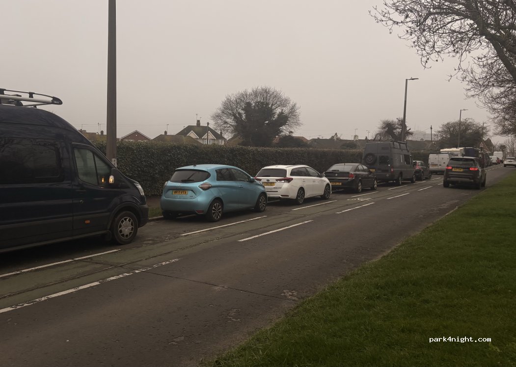 (SS0 0SN) Southend-on-Sea - 166 Gainsborough Drive — foto 2