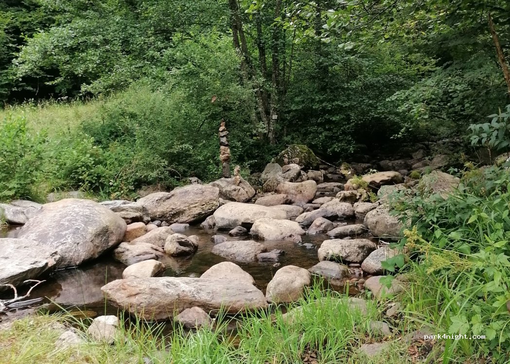(15190) Montboudif - Unnamed Road — foto 3