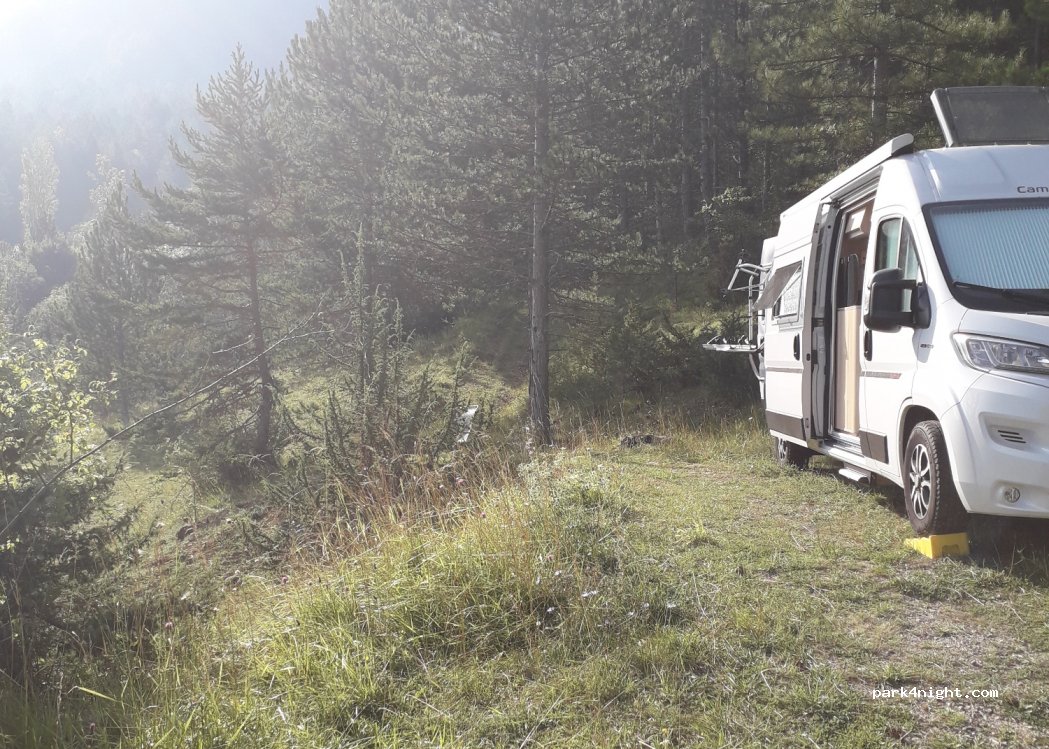 (48320) Gorges du Tarn Causses - Unnamed Road — foto