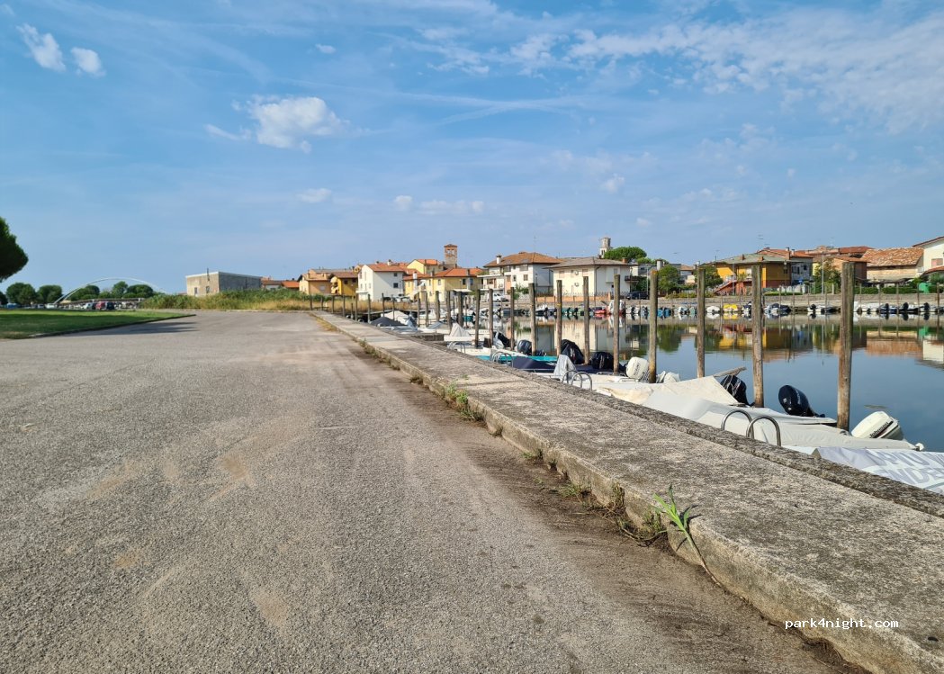(33050) Marano Lagunare - 23 Piazzetta dei Dogi — foto