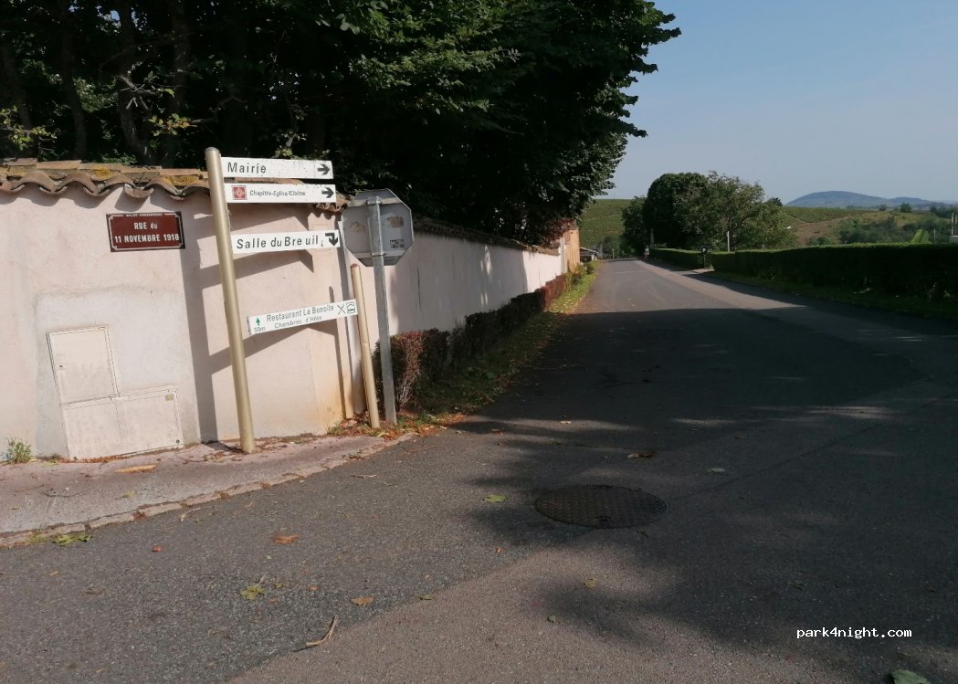 (69460) Salles-Arbuissonnas-en-Beaujolais - 253 Rue du Breuil — foto