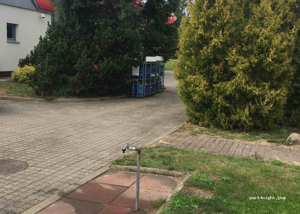 (76-251) Kobylnica - — foto