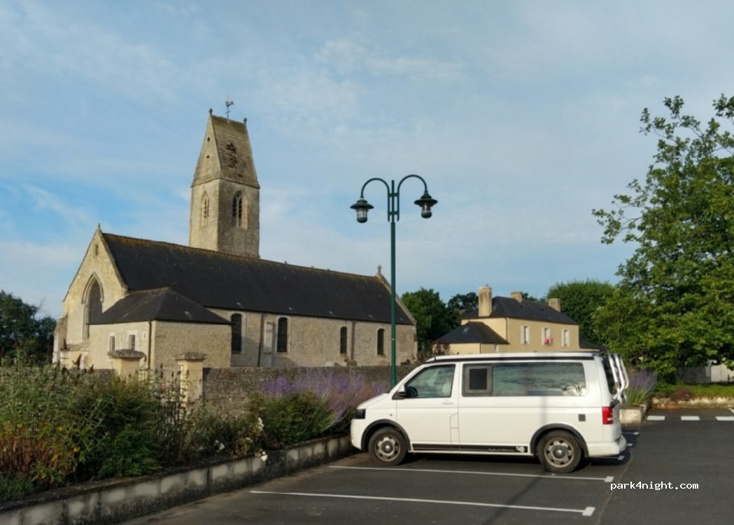 (14400) Monceaux-en-Bessin - 9 Rue de l'Église — foto 4