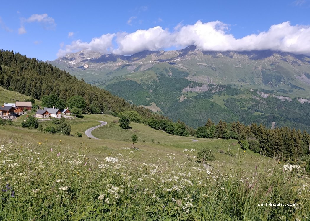 (73130) Montgellafrey - Unnamed Road — foto 2