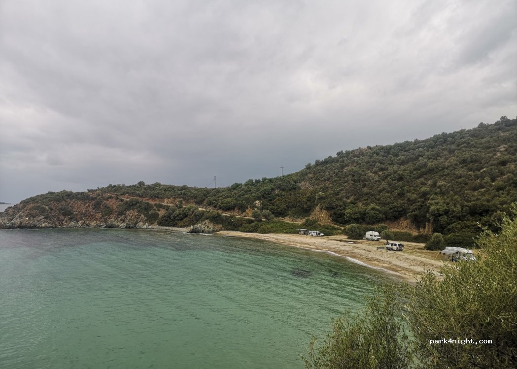 (630 81) Toroni - Unnamed Road — foto