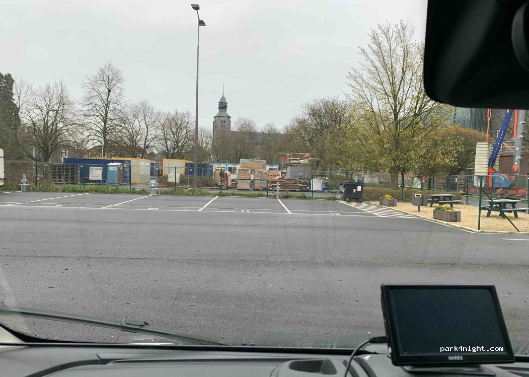 Aire de camping-cars Tournai — foto 4