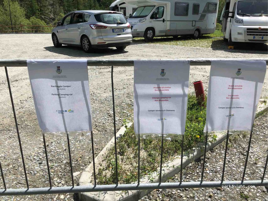 Area sosta Camper Rhêmes-Notre-Dame — foto