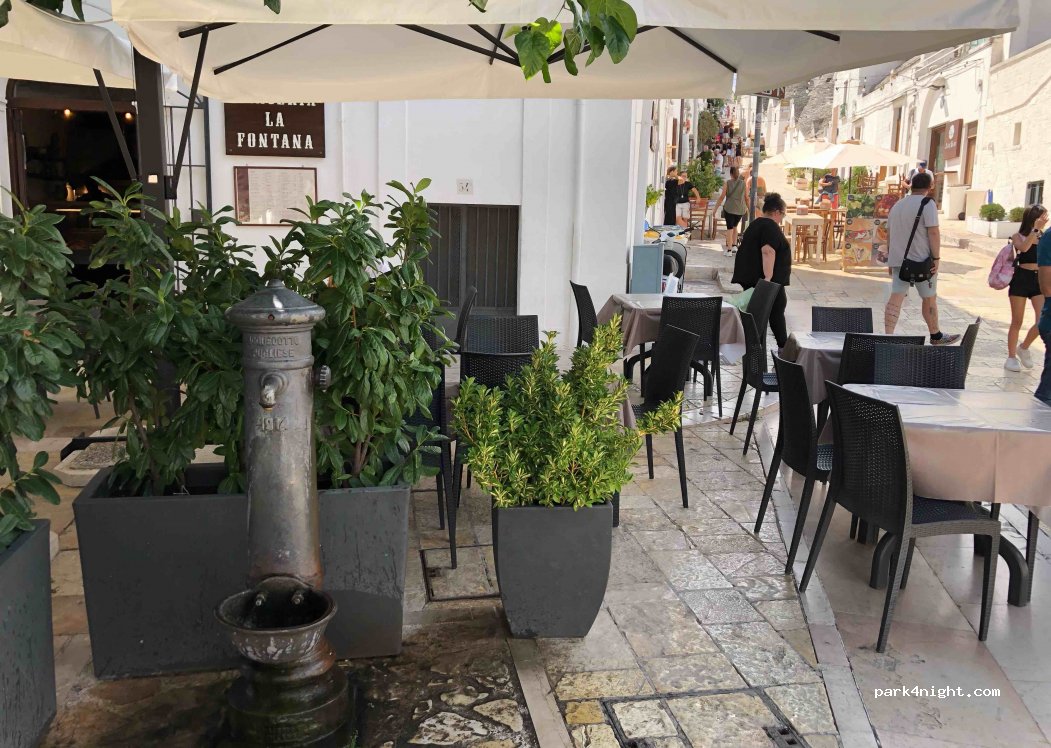 (70011) Alberobello - 29 Via Monte Sabotino — foto