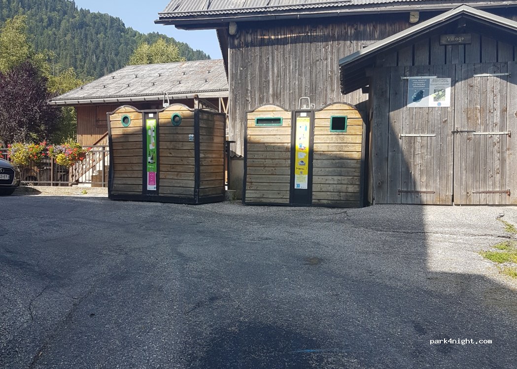 (73590) Saint-Nicolas-la-Chapelle - D113 — foto 2