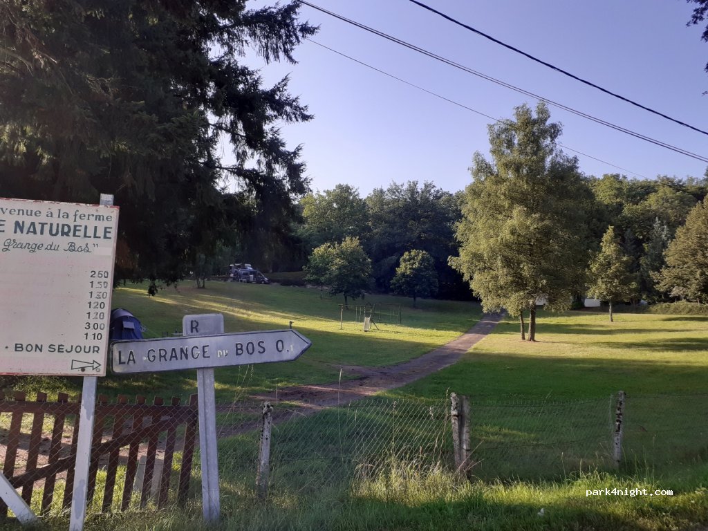 Aire Naturele La Grange du Bos — foto