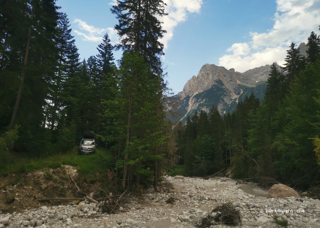 (32041) Auronzo di Cadore - Via Valle Ansiei — foto