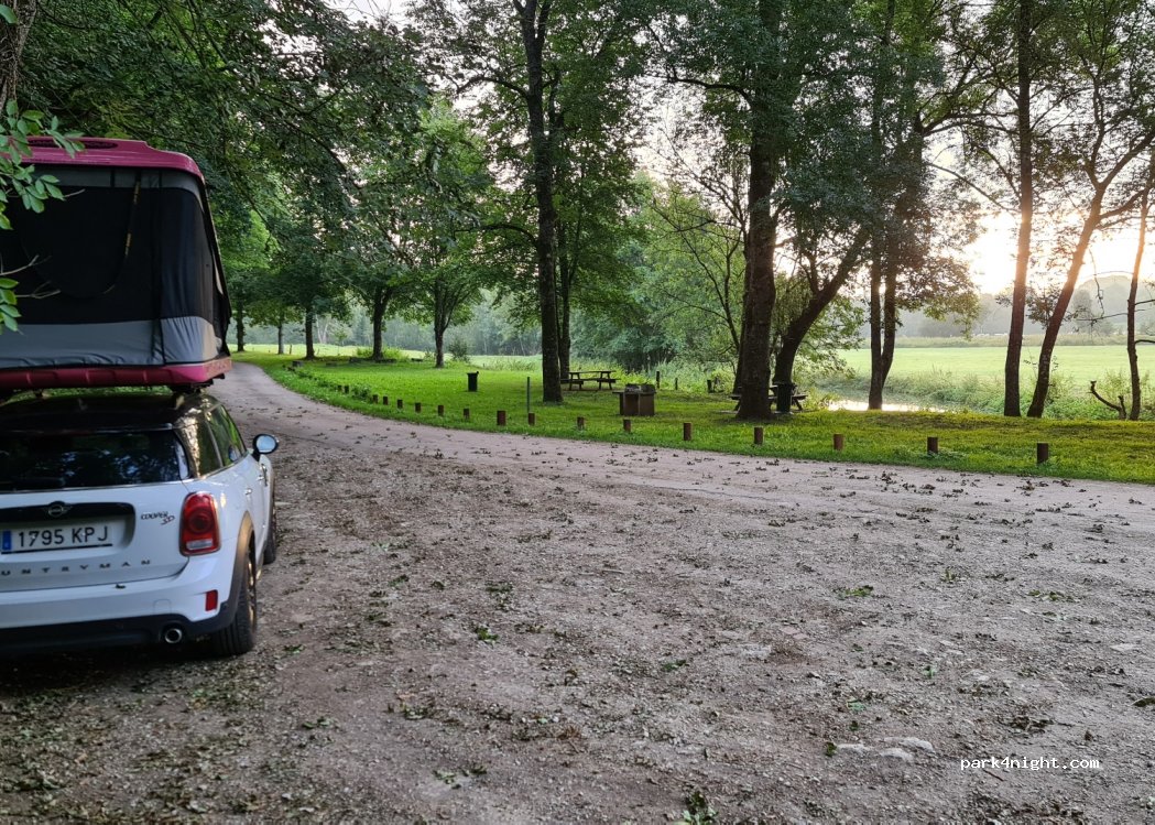 (52260) Rolampont - Champ de la Noue — foto
