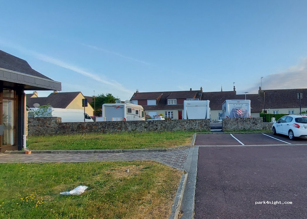 Aire de camping-car La Haye — foto 2