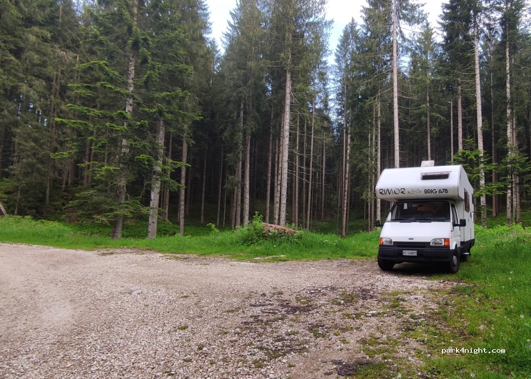 (36012) Asiago - Via Martiri di Granezza — foto 3
