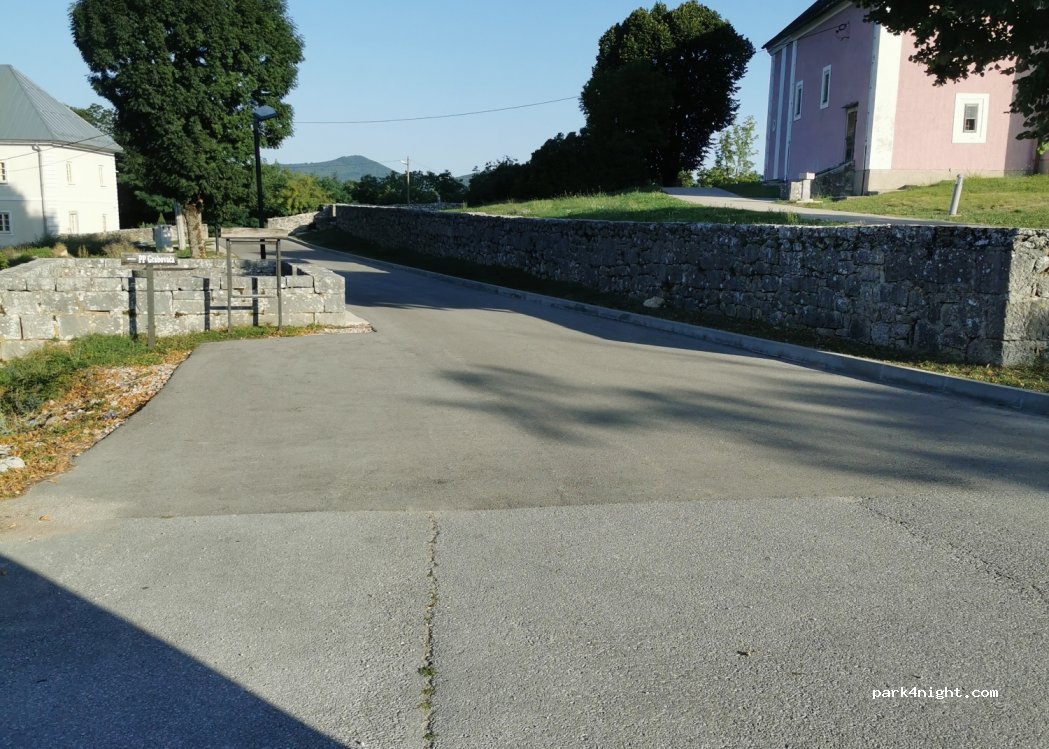 (53202) Perušić - — foto