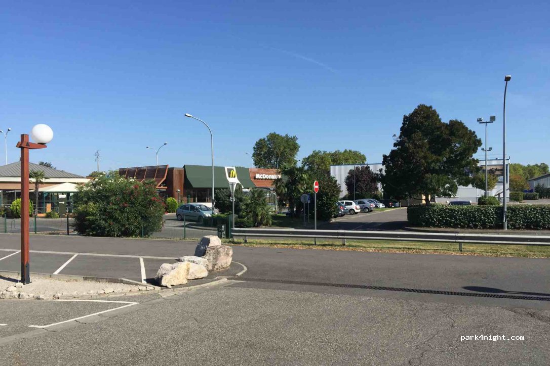 (31150) Fenouillet - 112 Route de Paris — foto 3
