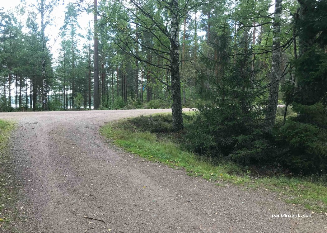 (590 39) Kisa - Unnamed Road — foto