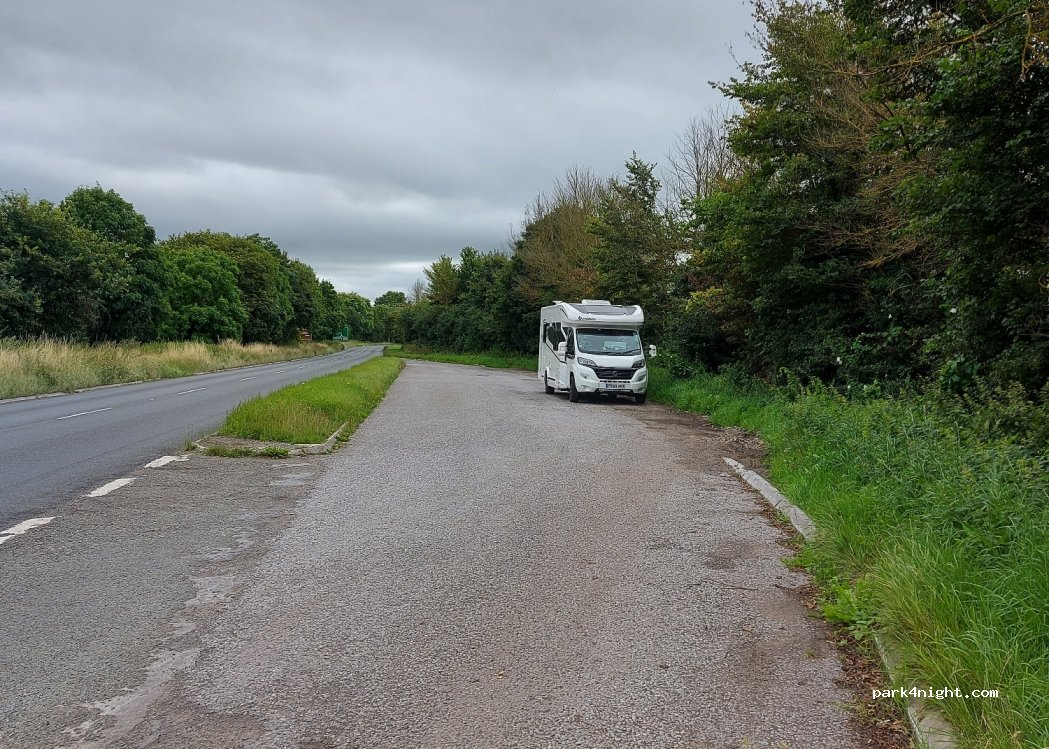 (BA14) Turnpike Close - A361 — foto