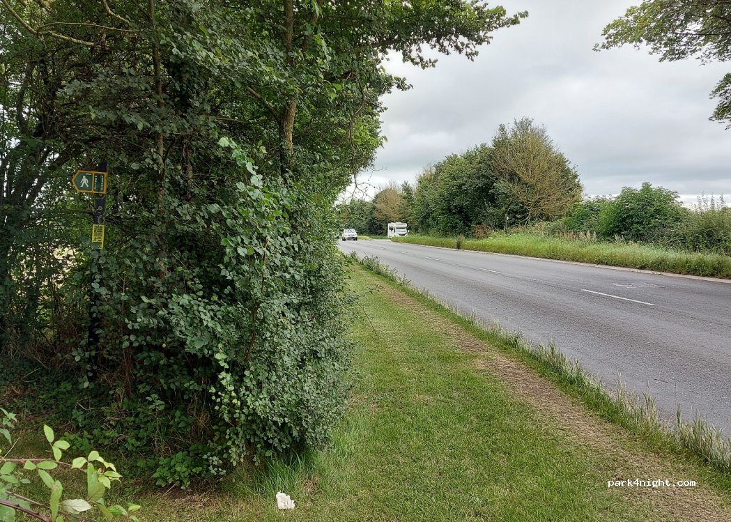 (BA14) Turnpike Close - A361 — foto 2