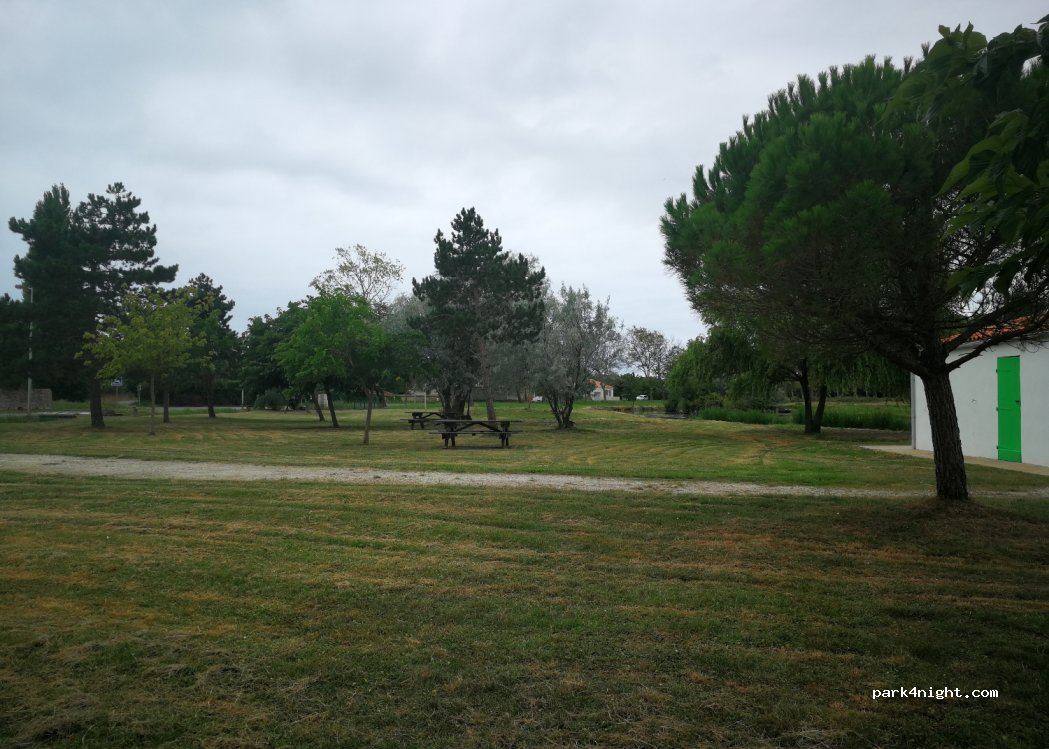 (17310) Saint-Pierre-d'Oléron - 23 Rue de la Maratte — foto
