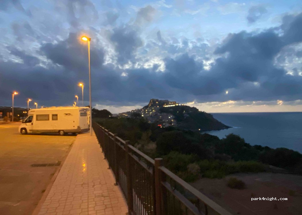 (07031) Castelsardo - Via Sedini — foto 4