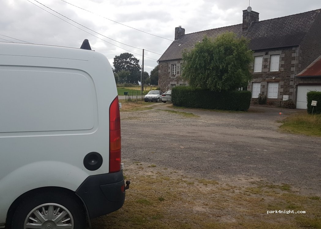 (35610) Sougéal - 13 À Alisson — foto