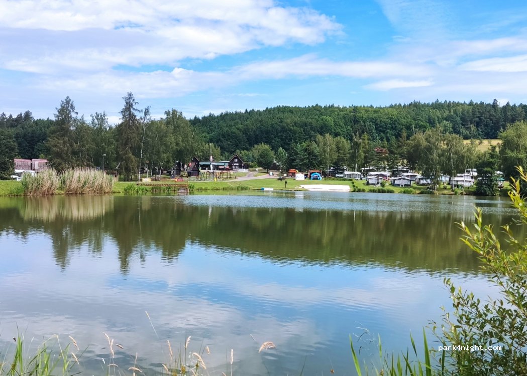 Autokemp Lužany Koliba — foto