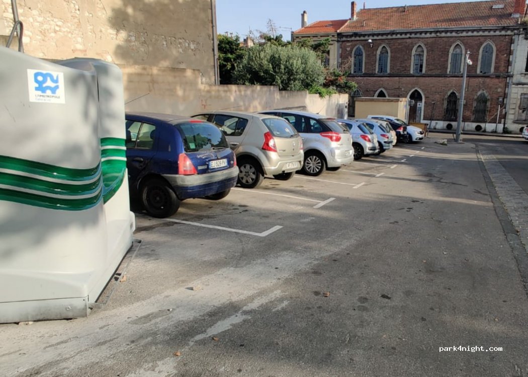 (13016) Marseille - 2 Avenue de la Gare — foto 2