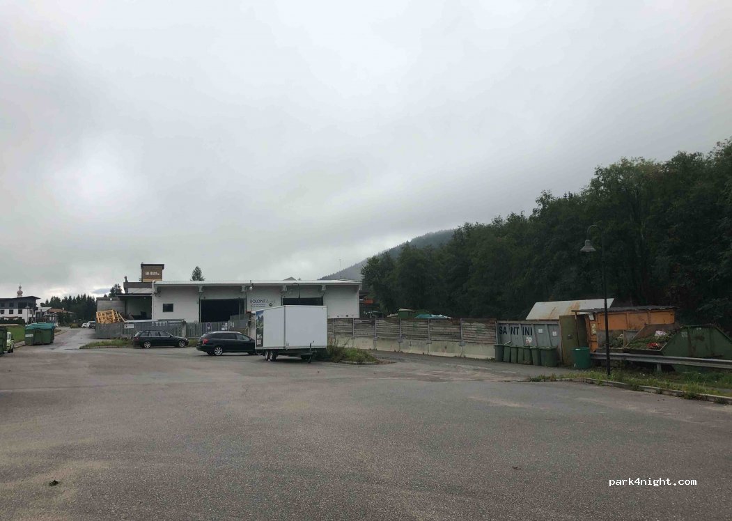 (39039) Niederdorf - 50 Handwerkerzone — foto 3