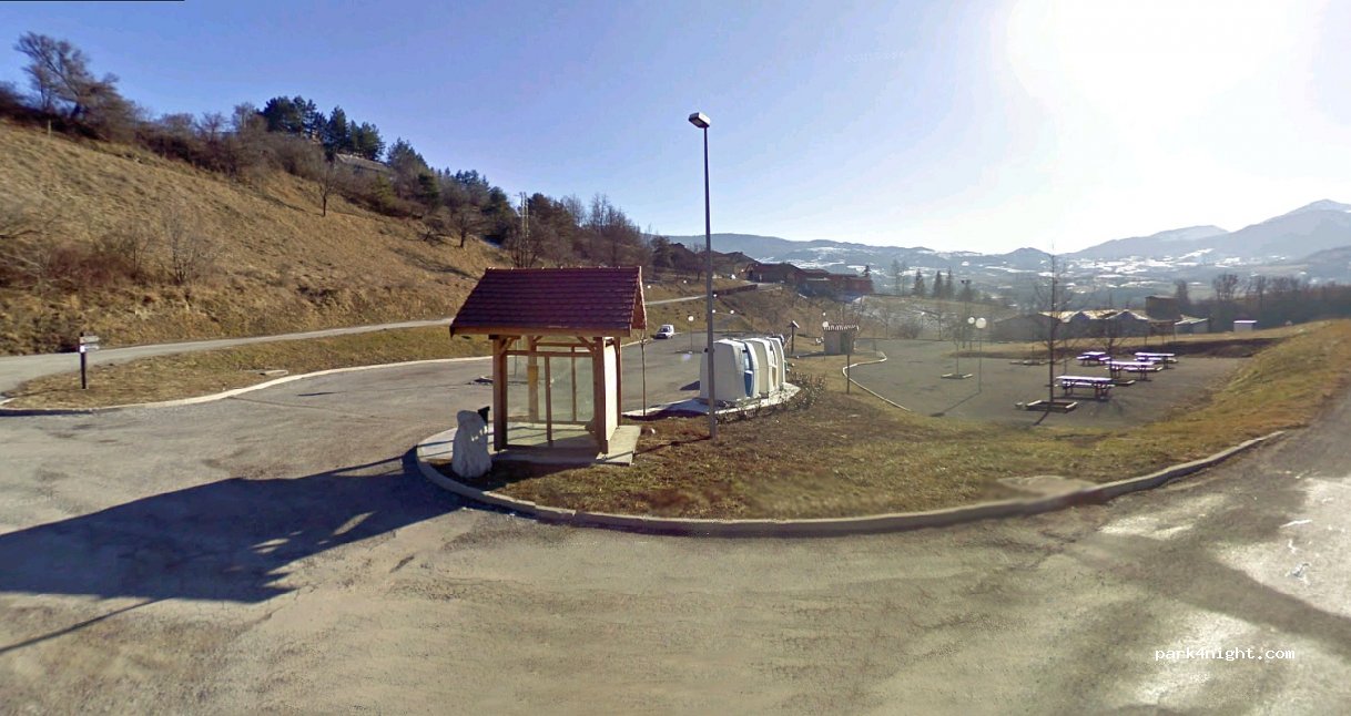 (05190) Bréziers - Le Village — foto