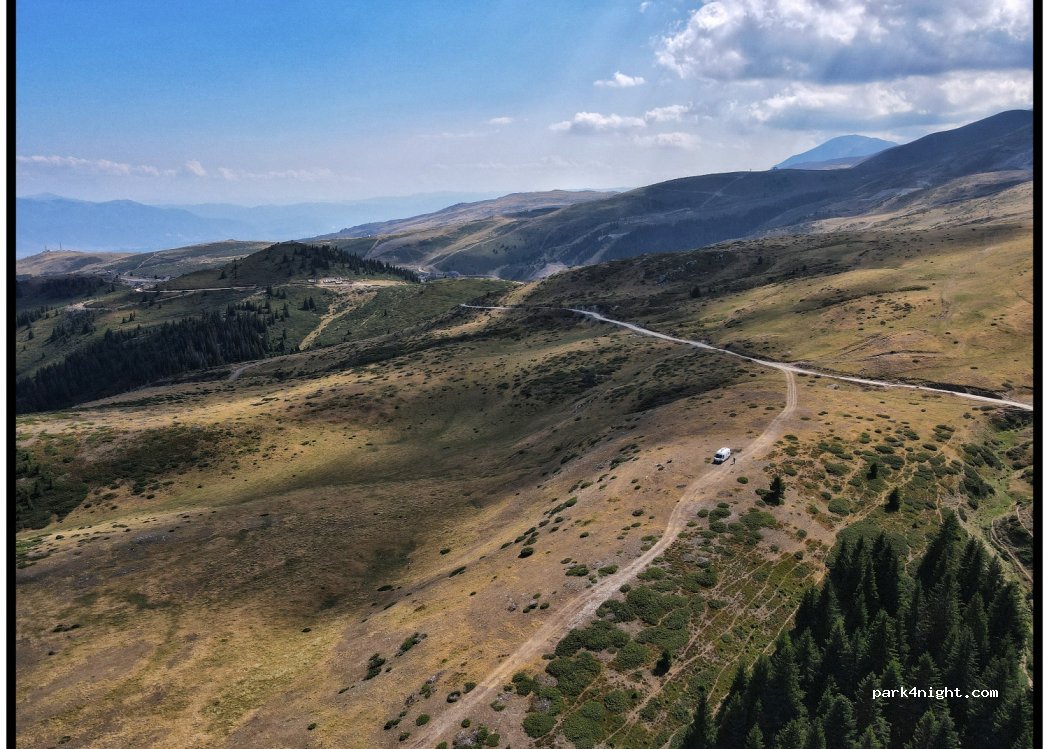 () Popova Shapkë - Unnamed Road — foto
