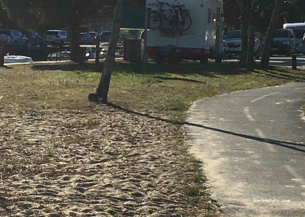 (33121) Carcans - 2 Avenue de Maubuisson — foto 2