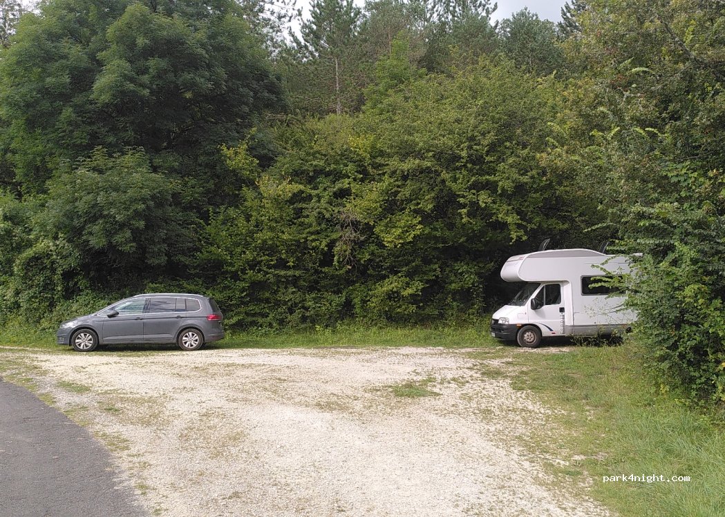 (24290) Montignac - D704 — foto